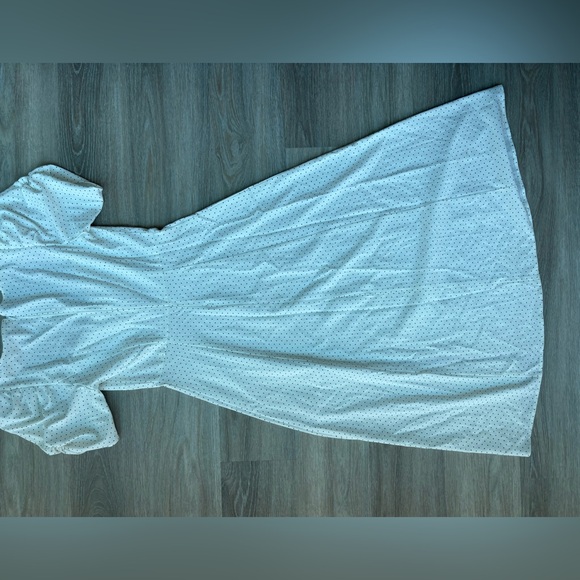 Danielle Bernstein Polka Dot Puff Sleeve Side Slit Midi Dress. Size 4 - Picture 4 of 5